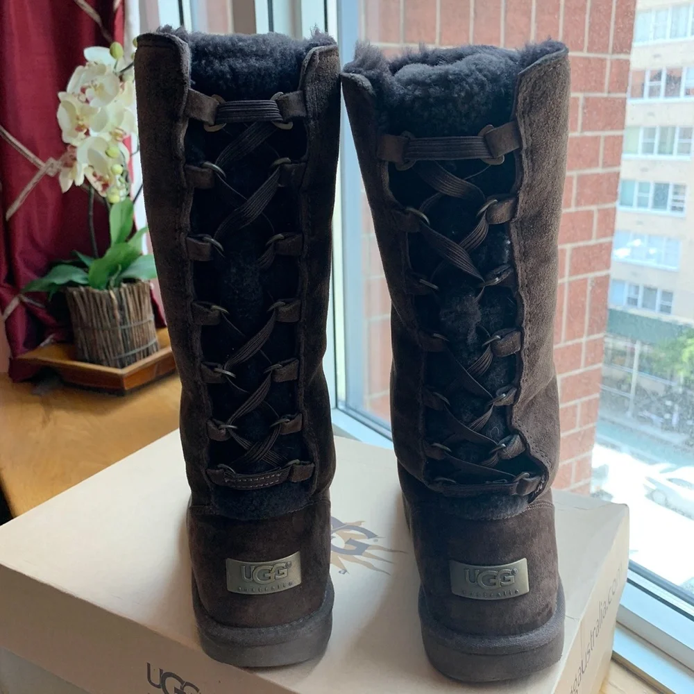 Women's Ugg 100% Authentic Roseberry Boots
